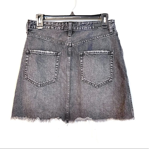 Abercrombie distressed denim skirt- SZ 4 - Picture 3 of 5